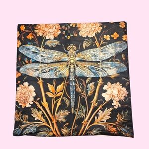 Black and Gold Dragonfly Ba